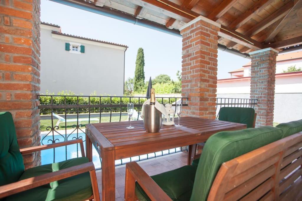 Villa Petra Poreč Exterior foto